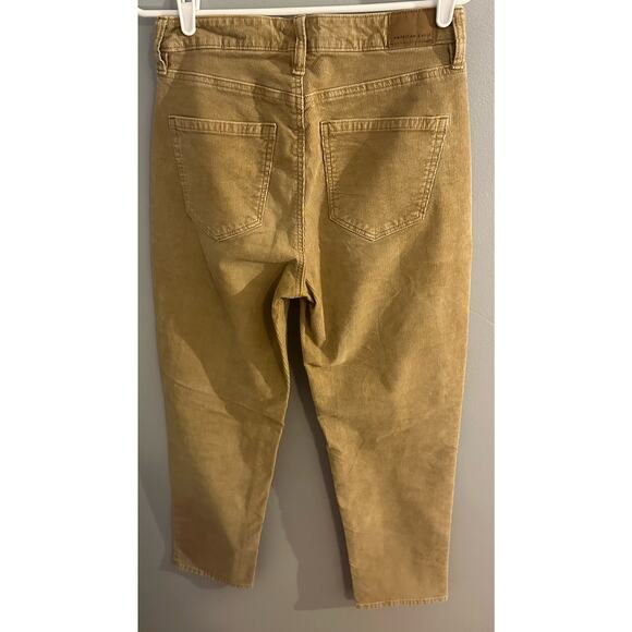 American Eagle Corduroy Mom Straight Jean Size 4 - Picture 2 of 7